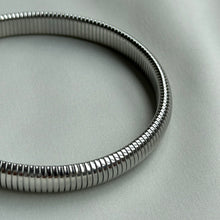 Cargar imagen en el visor de la galería, PULSERA PAOLA PLATEADA
