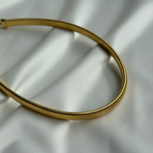 Cargar imagen en el visor de la galería, COLLAR VIVIANA DORADO
