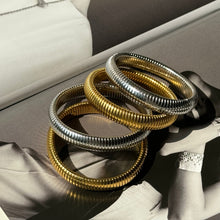 Cargar imagen en el visor de la galería, PULSERA PAOLA PLATEADA